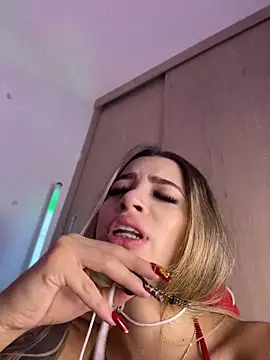 Lola-Blondie