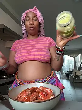 CurvyDesire1