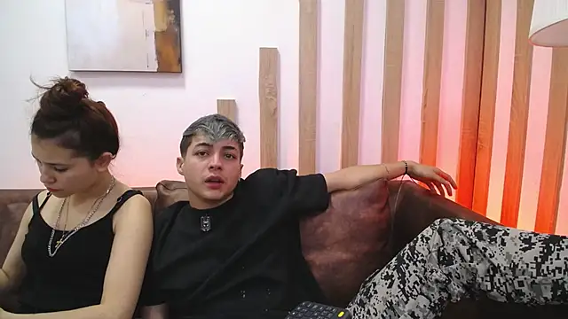 Ari_Stonne - Deepthoat + nipple game 😈🥵