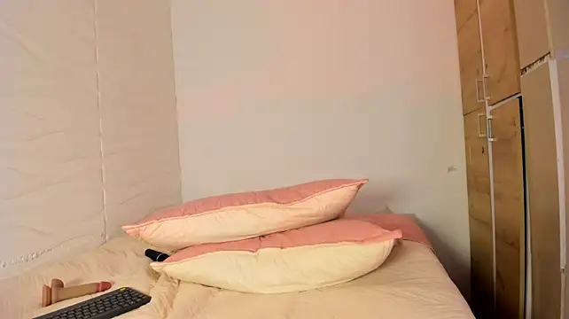 MiaaBlondie_ - BlowJOB + Saliva in Boobs
