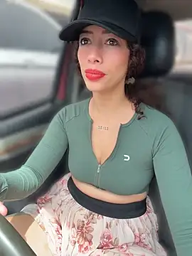 Roxyrougee - Risky Full Naked Play pussy 🥵🔥/ L.T 🎁