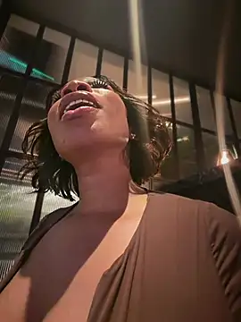 Belle___ - Hot Squirt by public walkway