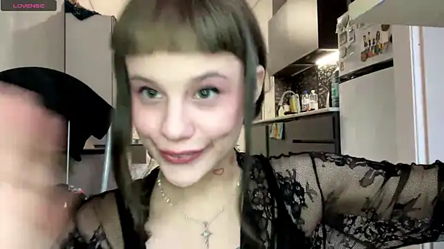 Lili_pup - Flash titts