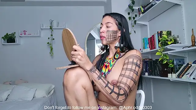 Nikol-JE - art show appreciation