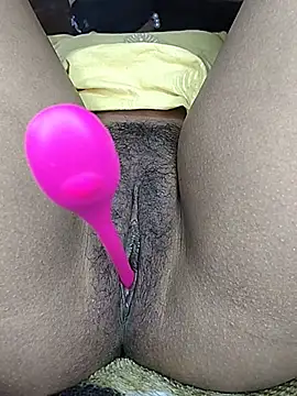Malikasharavatea - Face full open ni public show