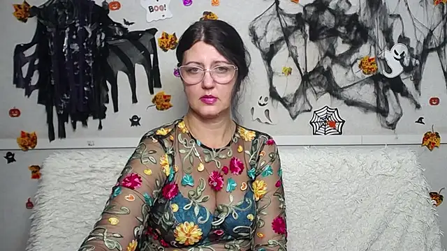 RoseHille - Take care of me and I will make you happ