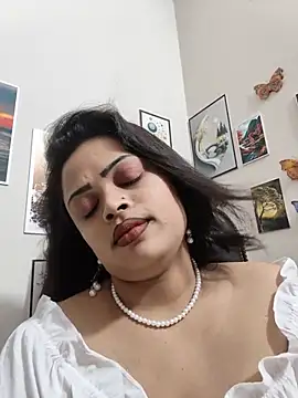 Pinky-2 - Oiling My Sexy Pussy Hole
