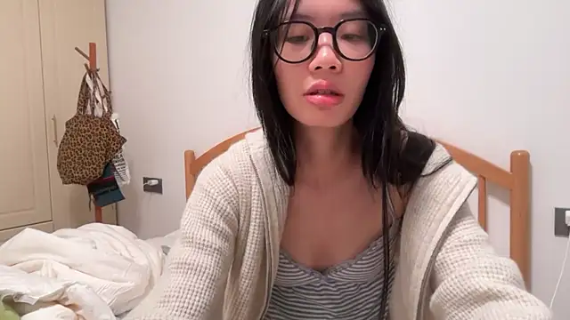 Nooneknowspoppy - happy weekend with poppy