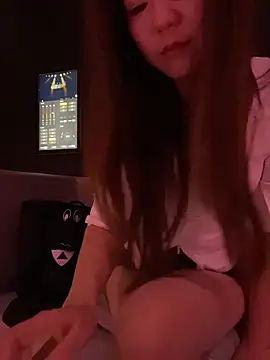 Mia999 - 户外假鸡吧抽插1分钟