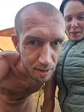 Hola_Homo - Plug + last tip gets a pic