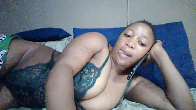 Bustyboobs27