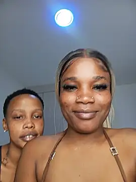 Temptress_angel - Get naked and show pink pussy