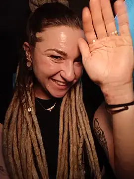 Mathilda-Bloom - Show pussy