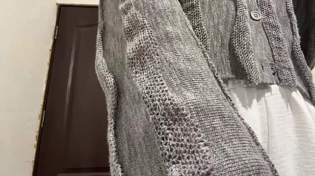RolandeRohrs - Touching my ass closer😏