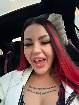 NaomyFlame - 👌 in the car