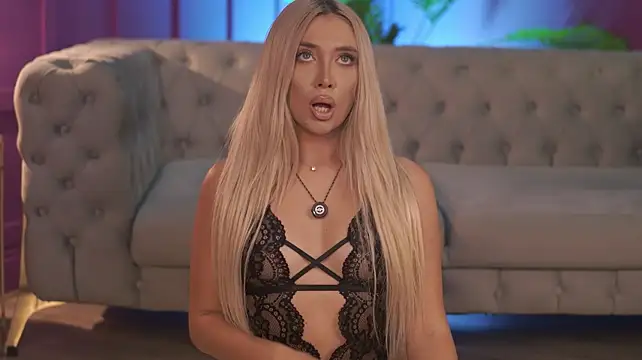HottieJessyeX - Slide a fingers inside my pussy