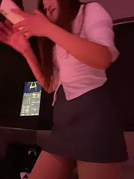Mia999 - 户外假鸡吧抽插1分钟