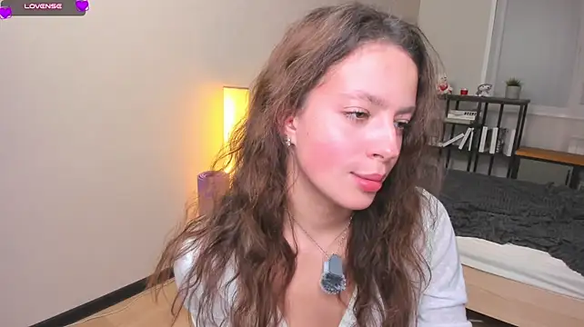 MarviSinner - Pinch my nipples make hard