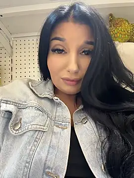 Tisha_Busty - TAKE OFF PANTIES+rub PUSSY near ppl CAFE