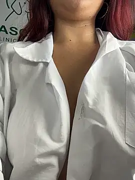 Nahomy_benet - fuck meee