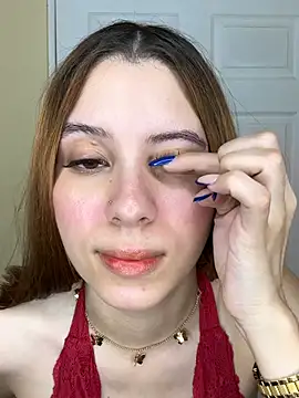 ValeryMoretti - Teasing dildo in boobs