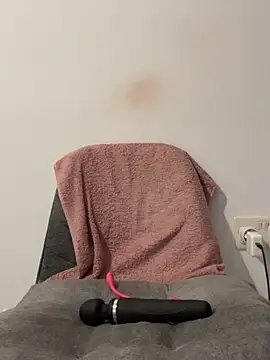 AmaliaMarkova_ - last tipper wins surprise video 🎁