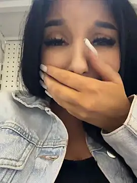 Tisha_Busty - TAKE OFF PANTIES+rub PUSSY near ppl CAFE