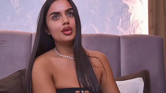 AliceKane - spread pussy wide!!!!