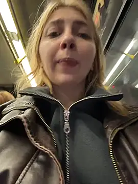 Sunny___Bunny - massage ass near ppl in public