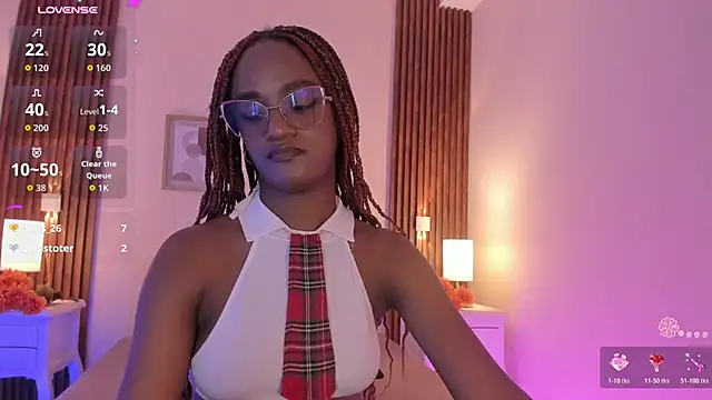 Chloebrunnie - Show small boobs ♥