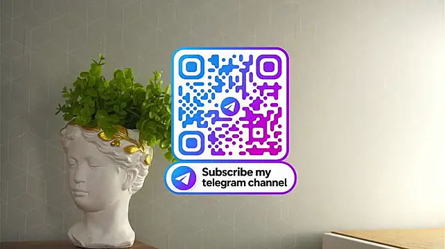 SallieLenorud - to squirt and fight with the neighbours