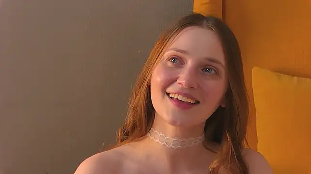 EmmaSagge - I'll play with your cum
