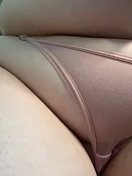 MomoRins - ❤️Touch my pussy in panties❤️