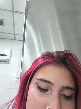 Nikky_Rose_ - OFF BRA// SPANK BOOBS X5