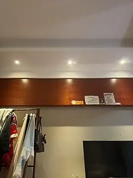 Dian-Sex - 完成目标后全裸并乳液诱惑，再给10分钟控制权