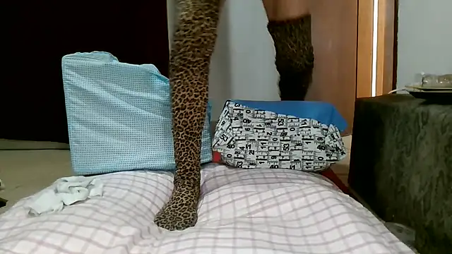 Brazilian_Miss - ride on cock -cavalgar no kct