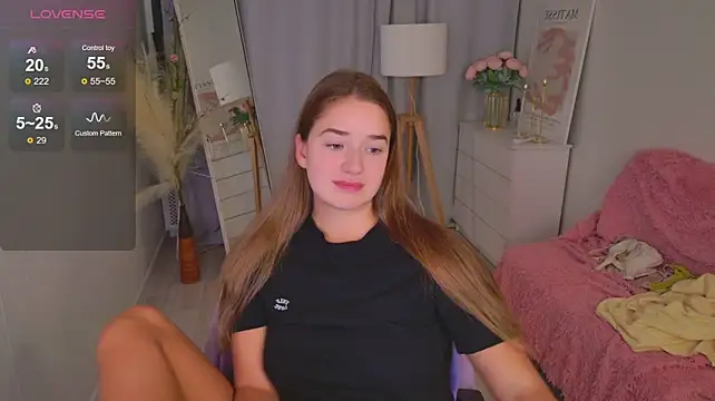 LovelyJessie - make my ass red😈