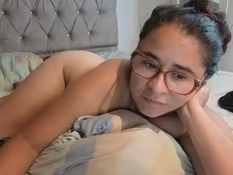Estrellajunior - squirting and pussy sucking