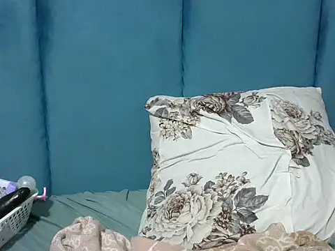 Sassysiren - FUCK PUSSY WITH DILDO