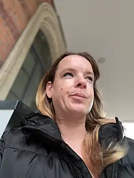 SexyMilf_1987 - Squirt am bhf
