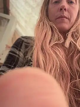 GoldenFlameGoddess - Sinful Sunday