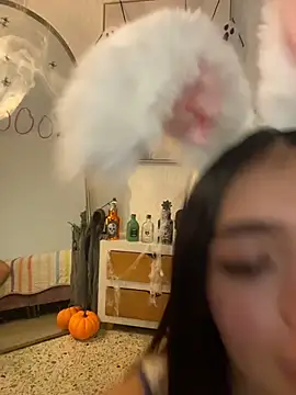 HoneyMollyX - FAST CLIT RUB TILL I CUM & SHAKE FOR U!!