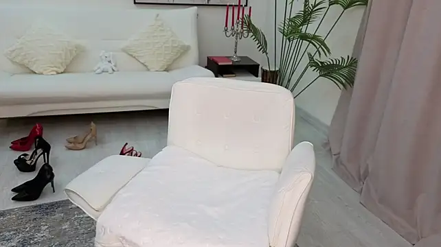 Beylly - sexy naked dance