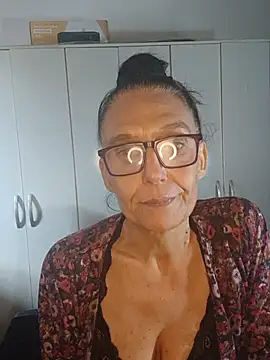 Ladykatheryna - De perrito meterme el dildo en la vagina