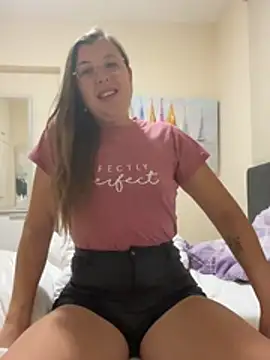 AlinaMeiier - Massage your Pussy in Panties 🍑