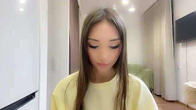 RefereedHobble - Show the bottom part of my boobs