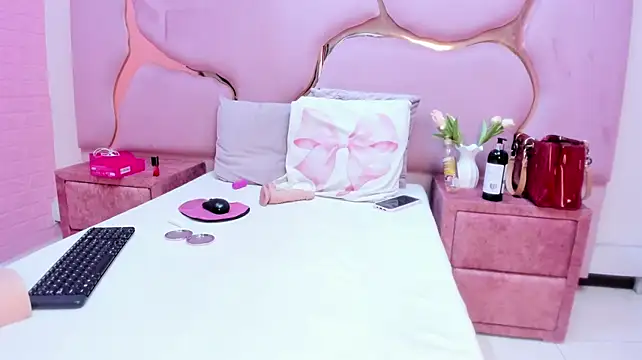 LaurendPink