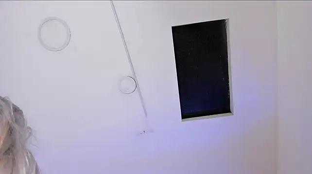 I_Am_Anniee - Oil In Ass ✨ shake