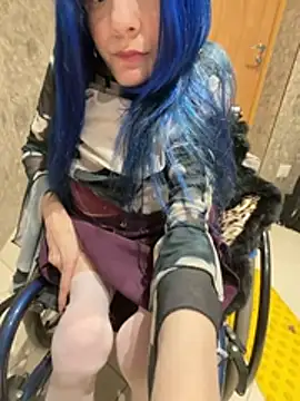 MiniSophiaa - Flash tits