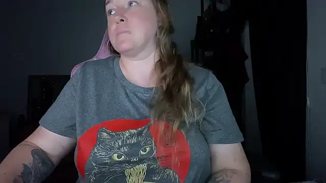Kisicaxx - fuck my pussyy with HUGE dildo